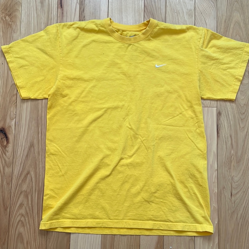 Yellow Nike Tee-Shirt